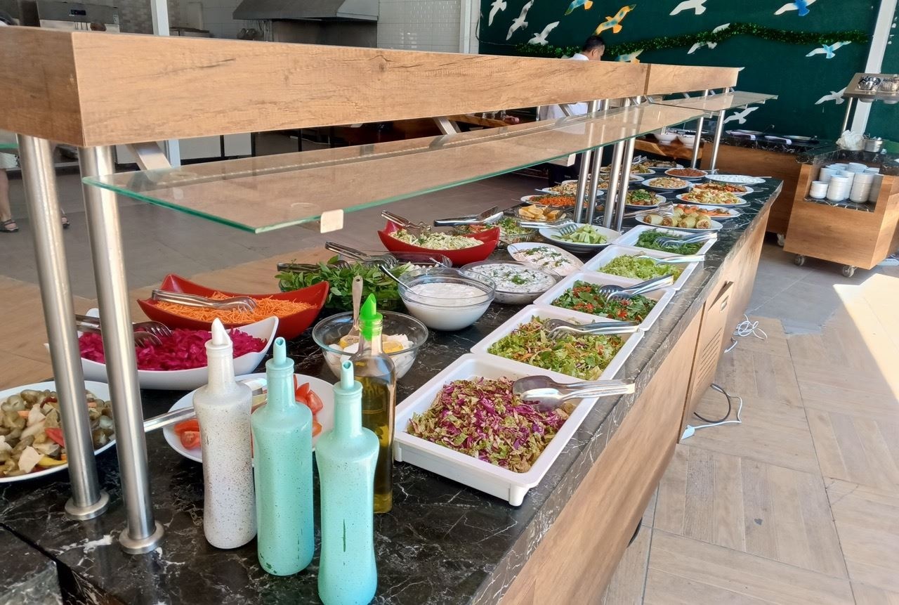 restaurants-main-building