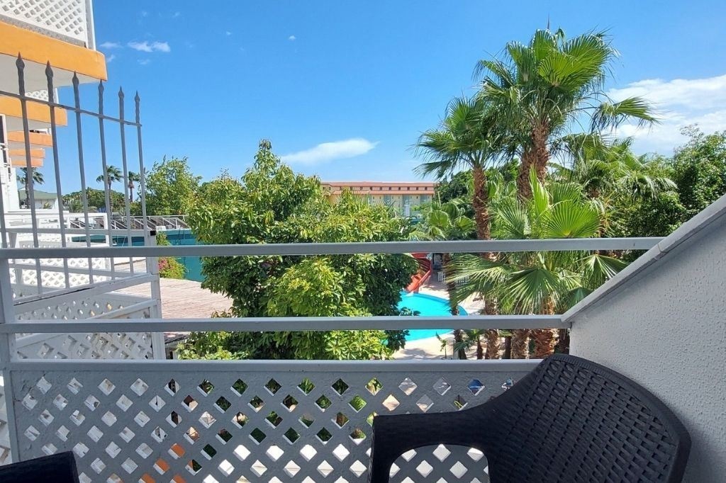 rooms-standard-room-land-view