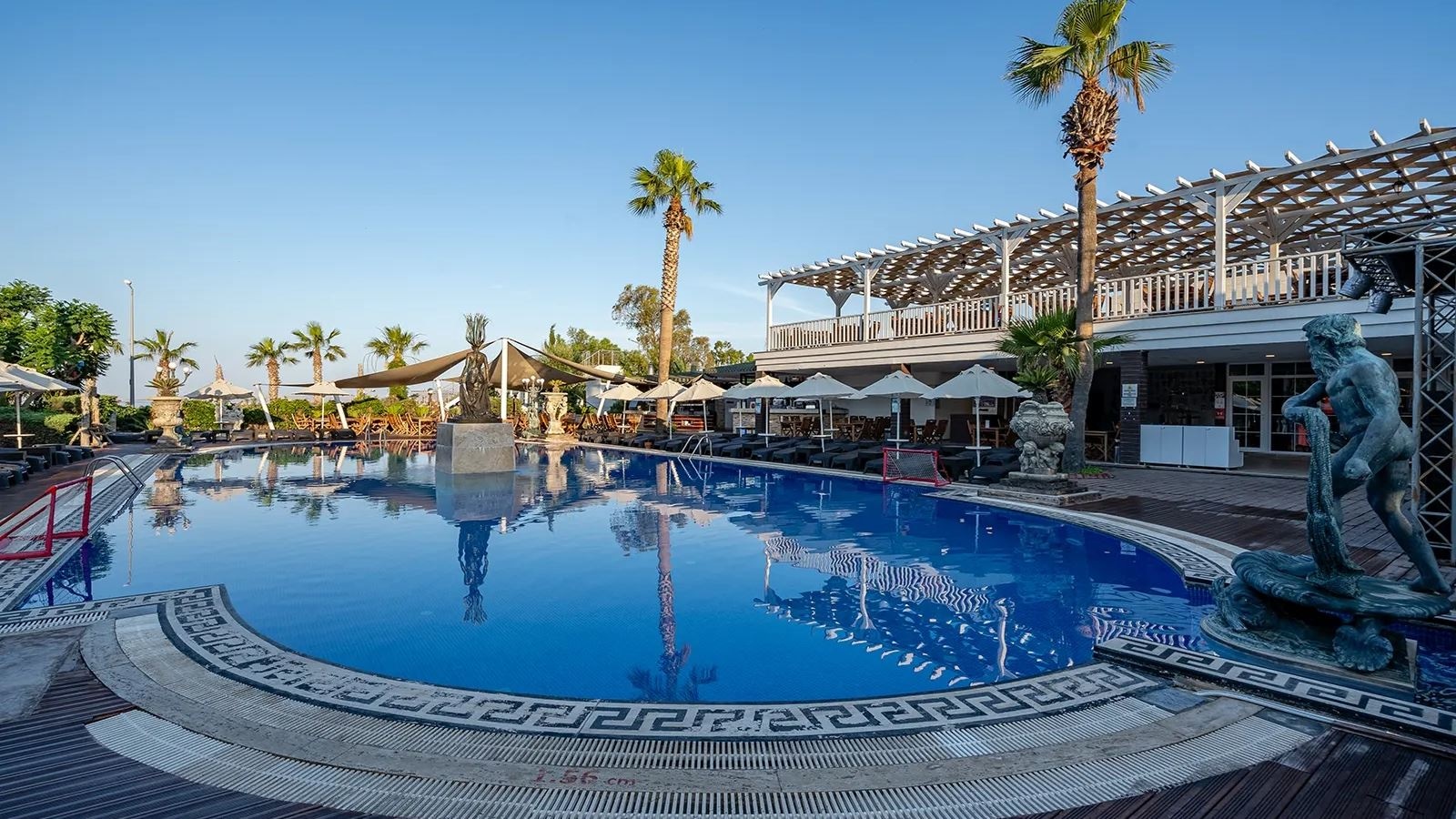 pools-outdoor-pool