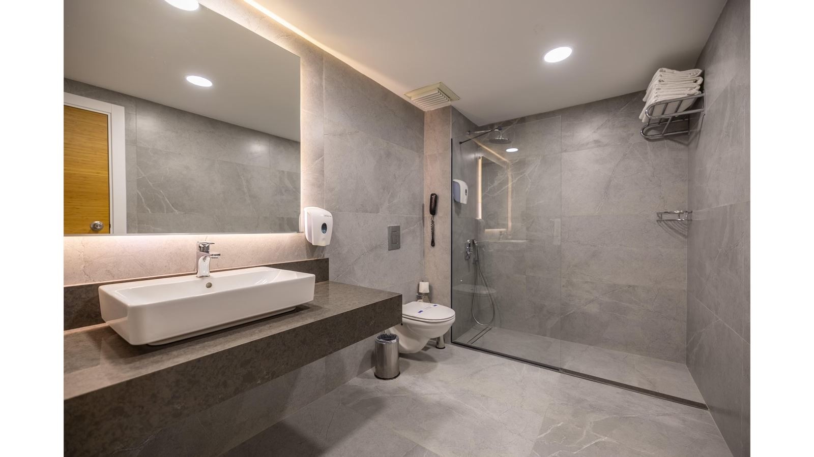 rooms-family-room