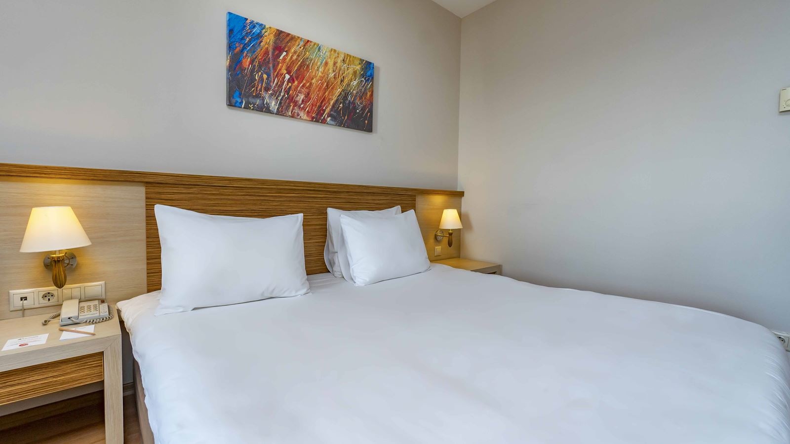 rooms-promo-room