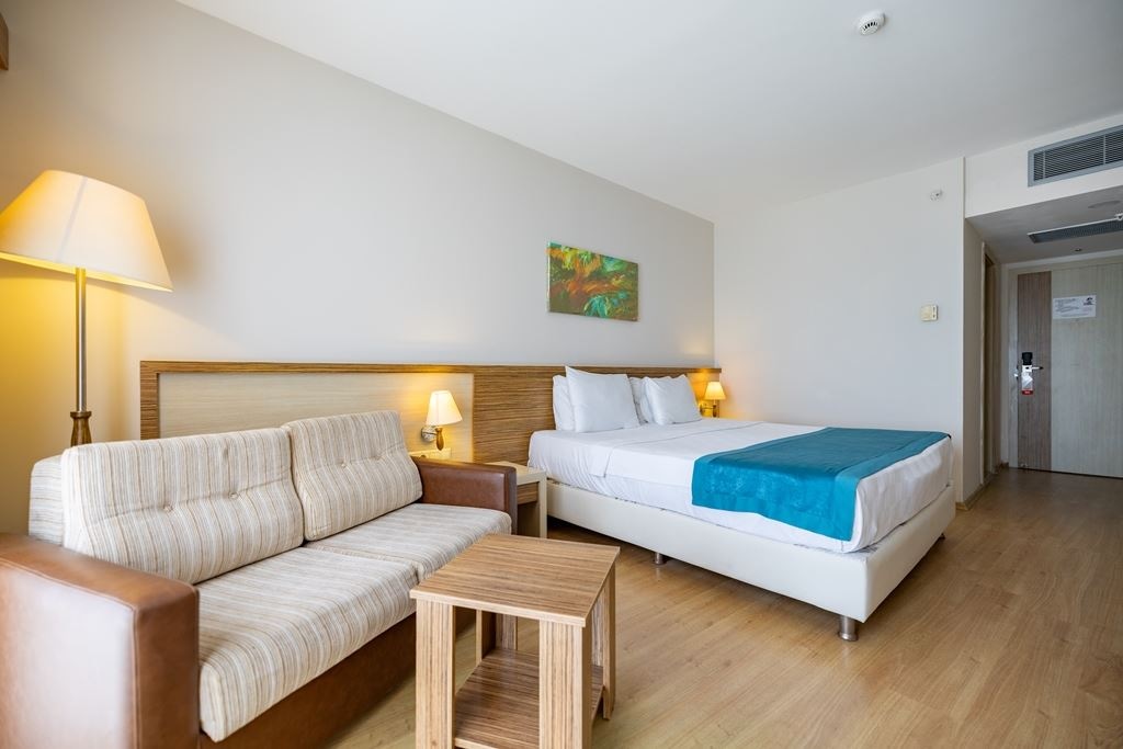 rooms-superior-room