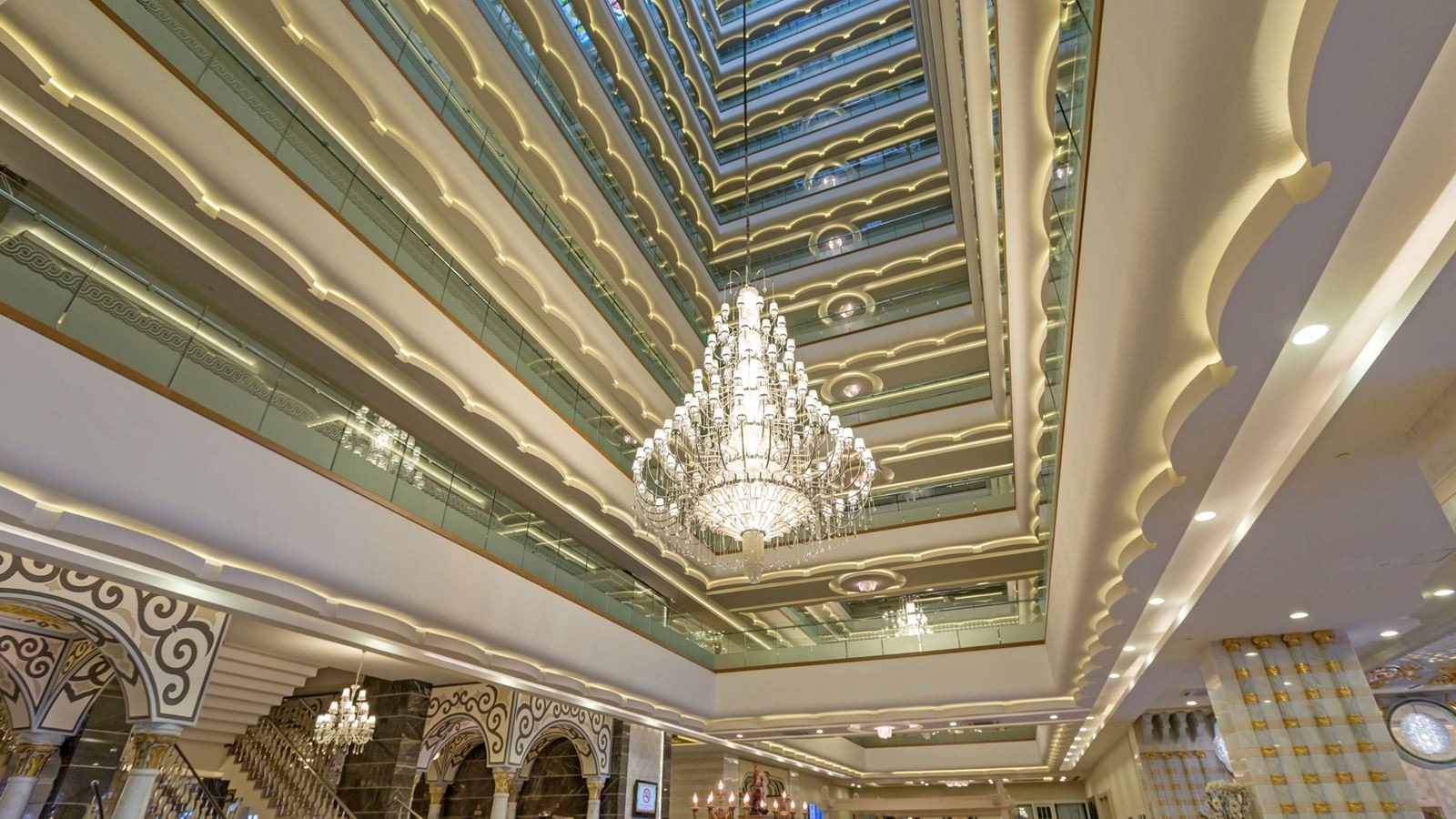 bars-pera-lobby-bar