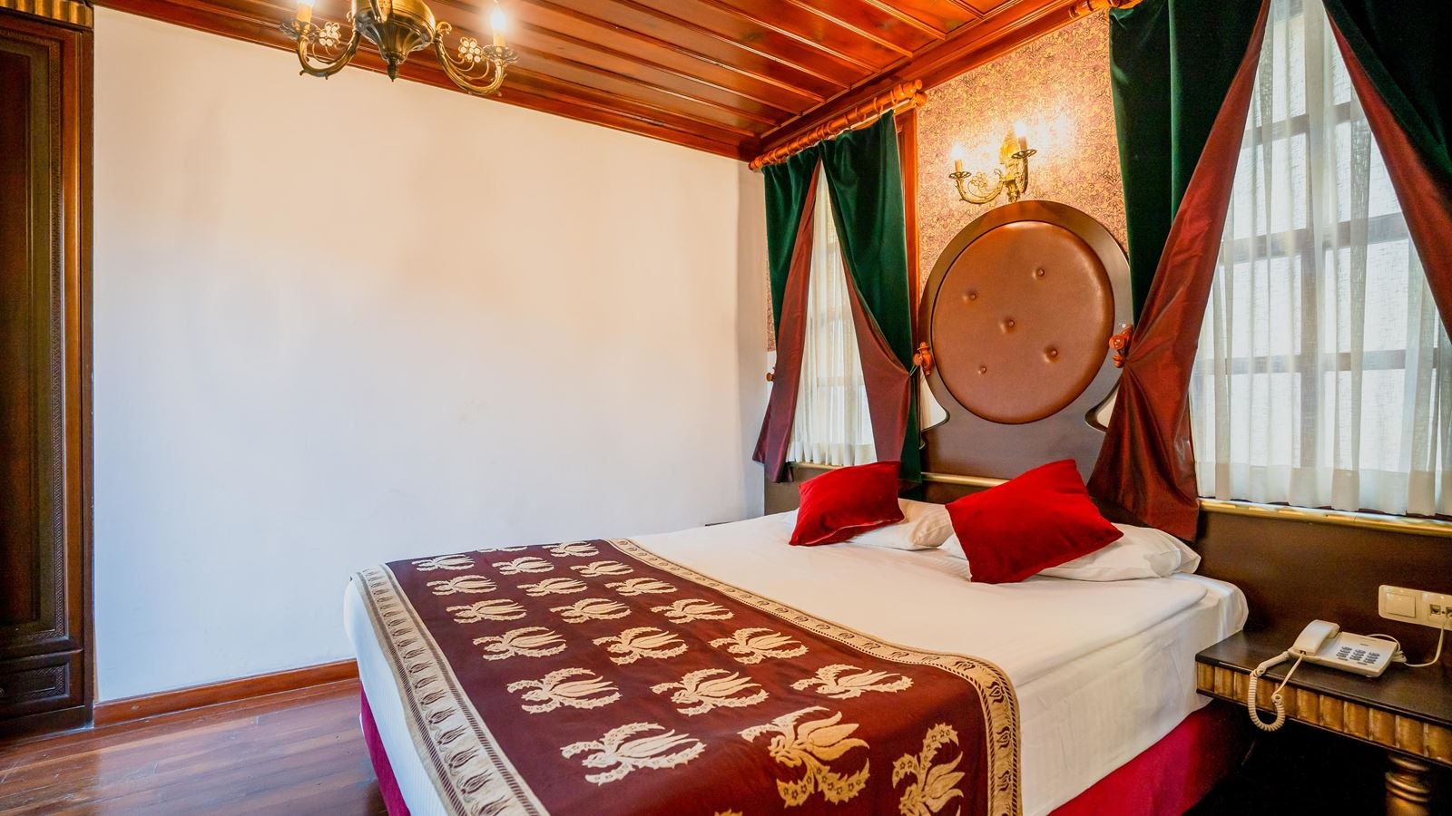 rooms-standard-room