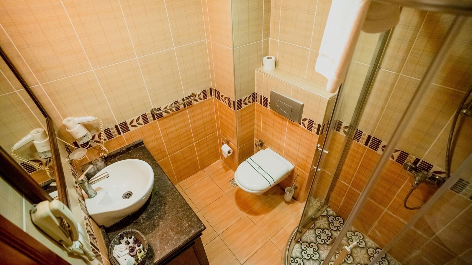 rooms-standard-room