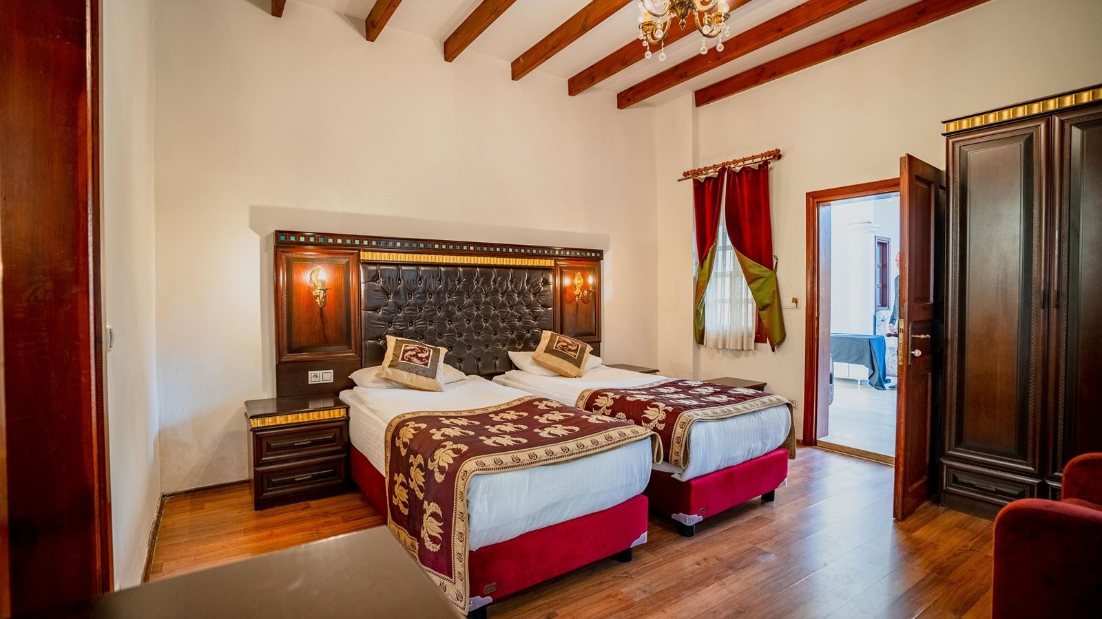 rooms-single-standard-room