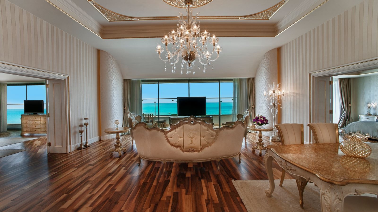 rooms-king-suite