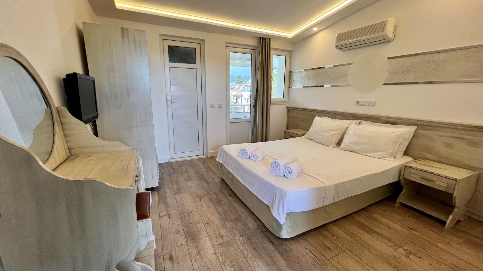 rooms-standard-room
