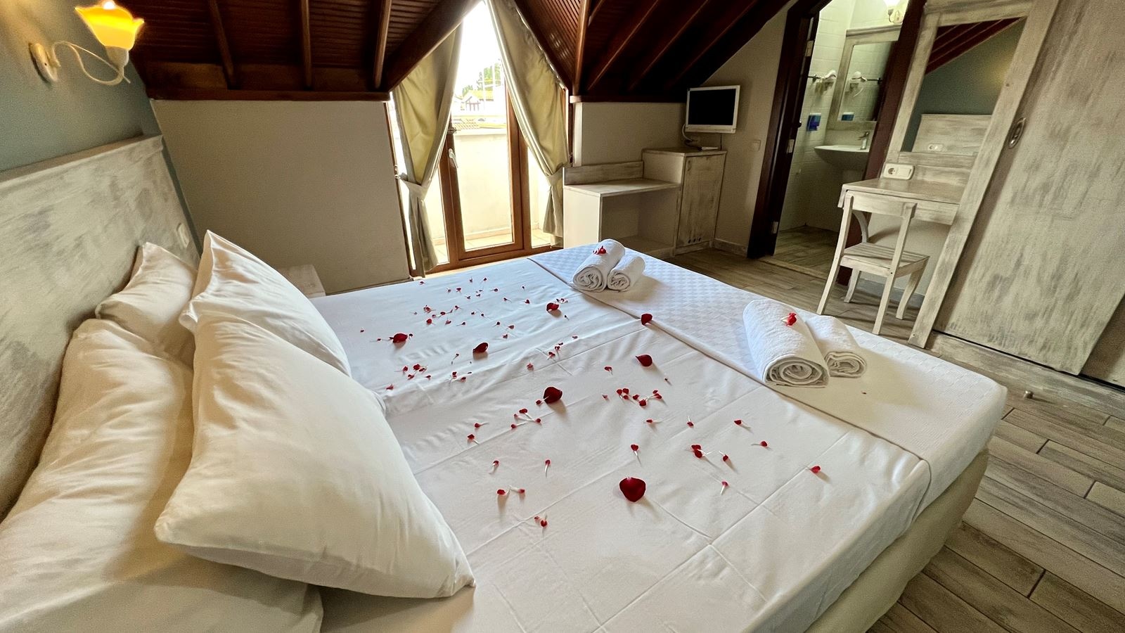 rooms-standard-room