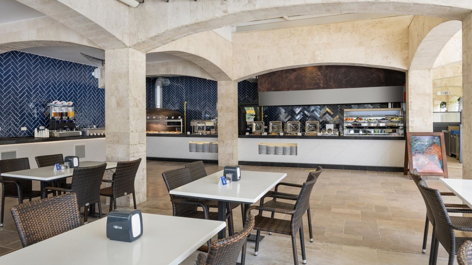 restaurants-aqua-bar-snack