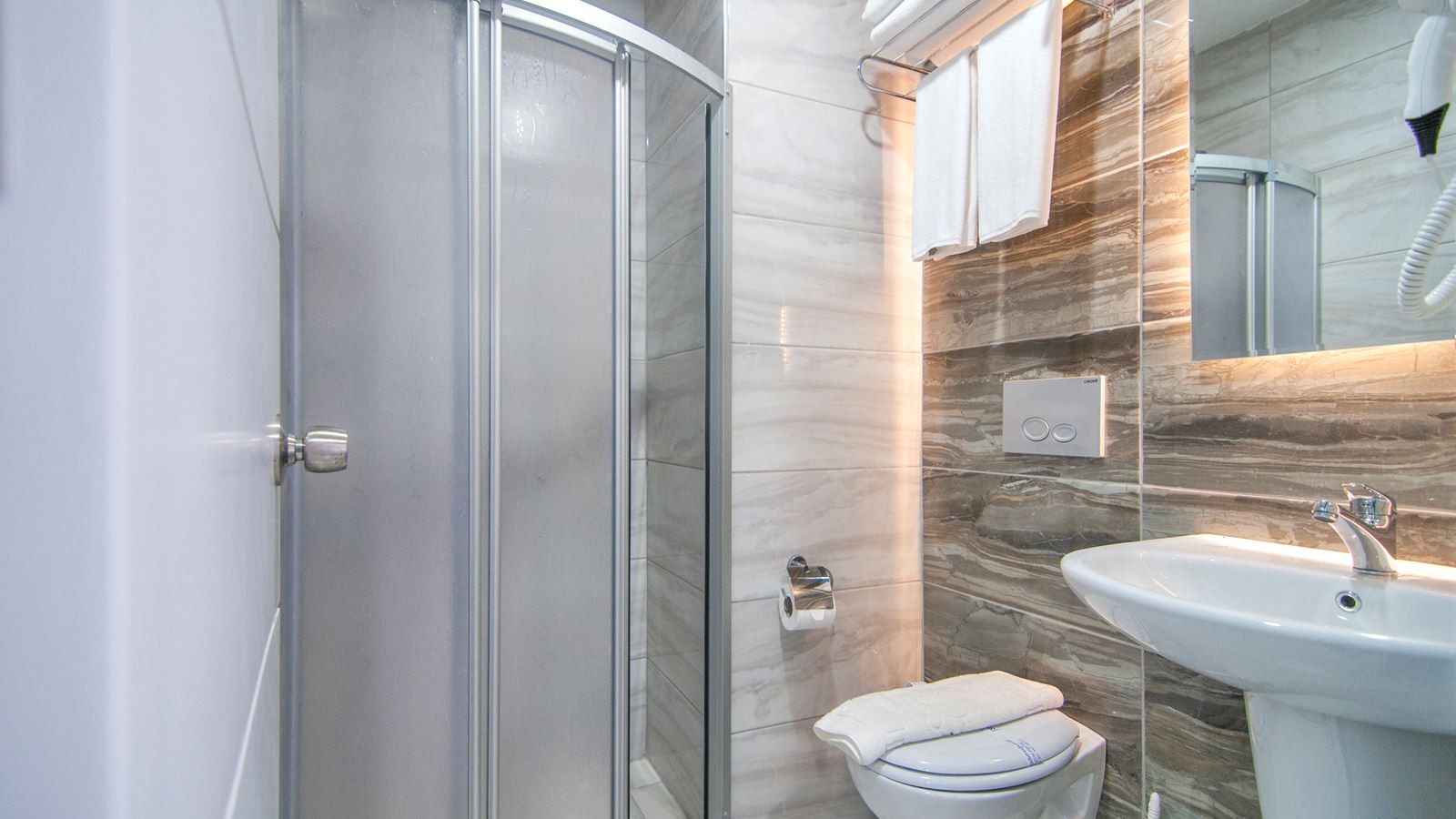 rooms-standard-room