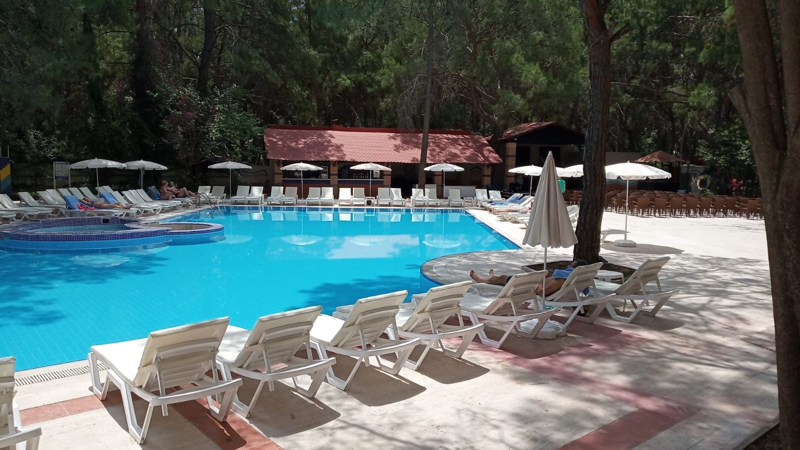 pools-outdoor-pool