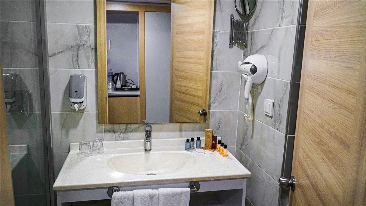 rooms-standard-room
