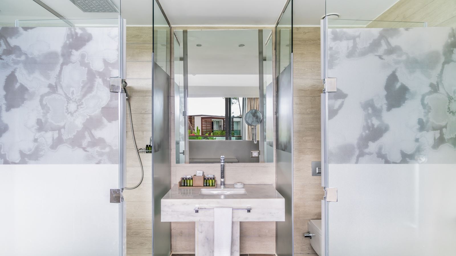 rooms-pool-villa