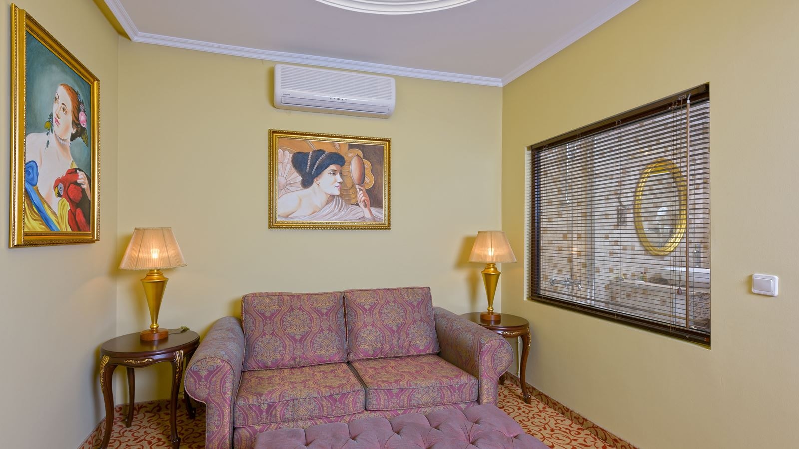 rooms-luxury-suite