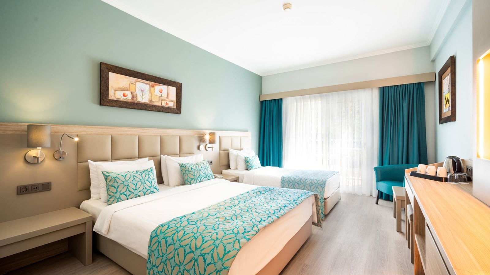rooms-promo-room-with-balcony