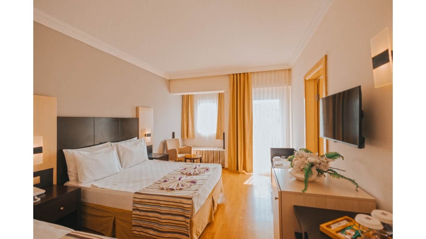 rooms-family-room