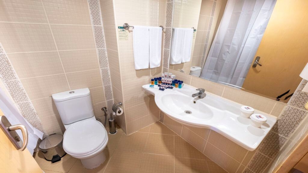 rooms-family-room
