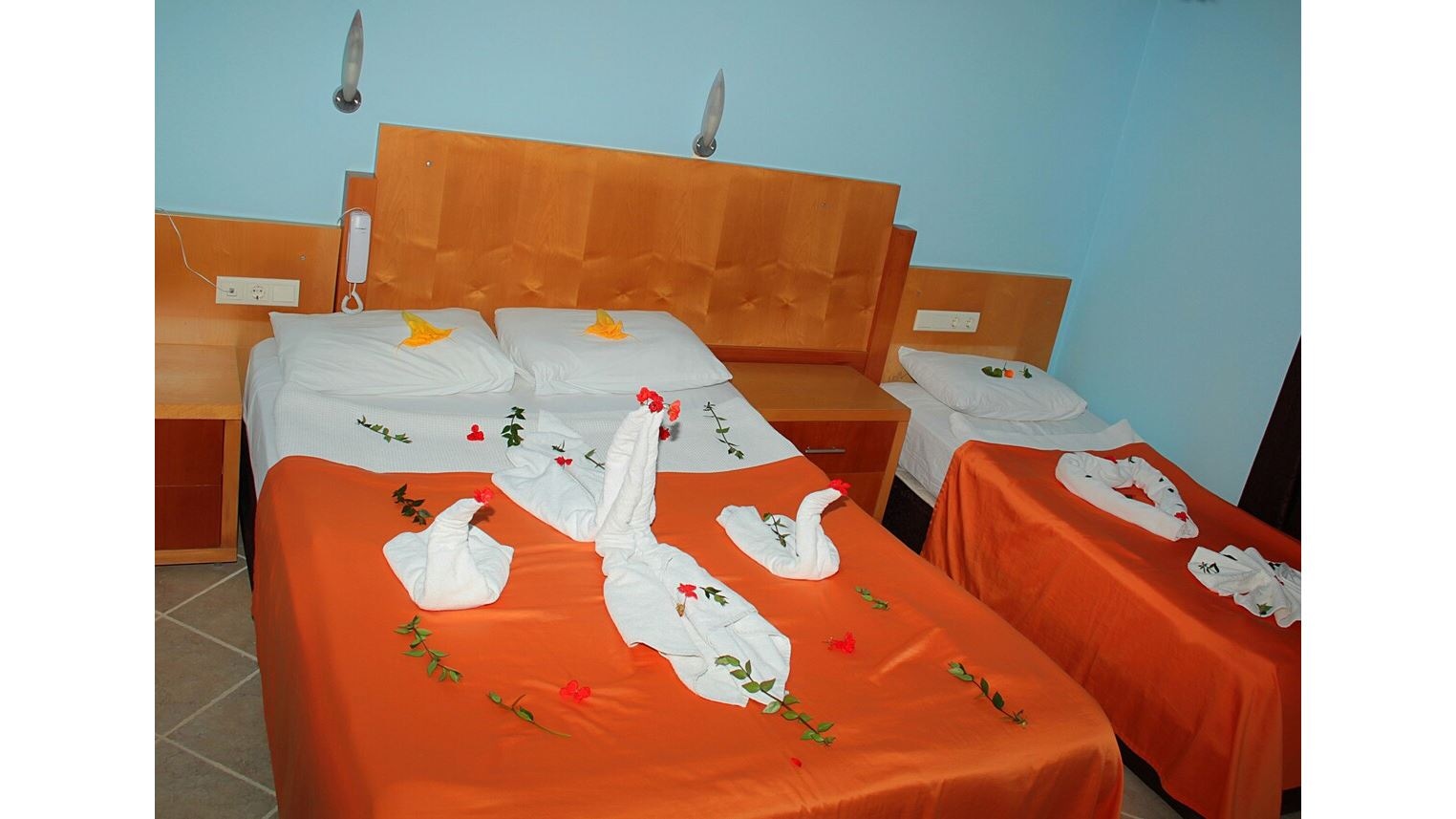 rooms-family-room