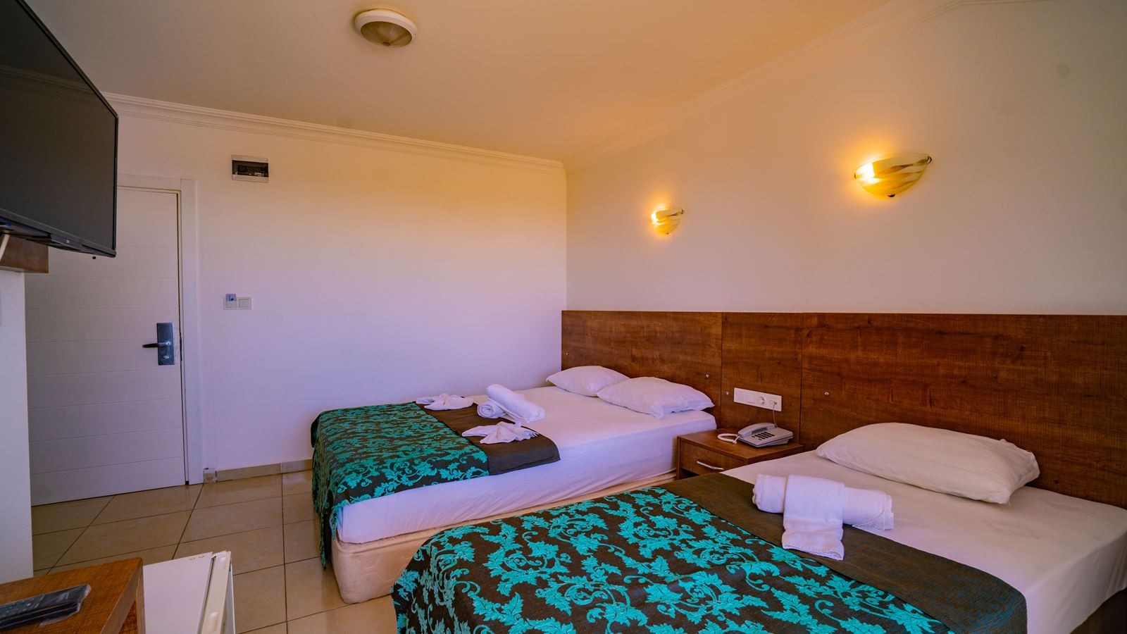 rooms-standard-room