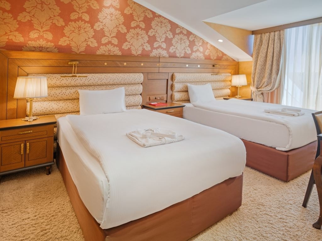 rooms-king-suite