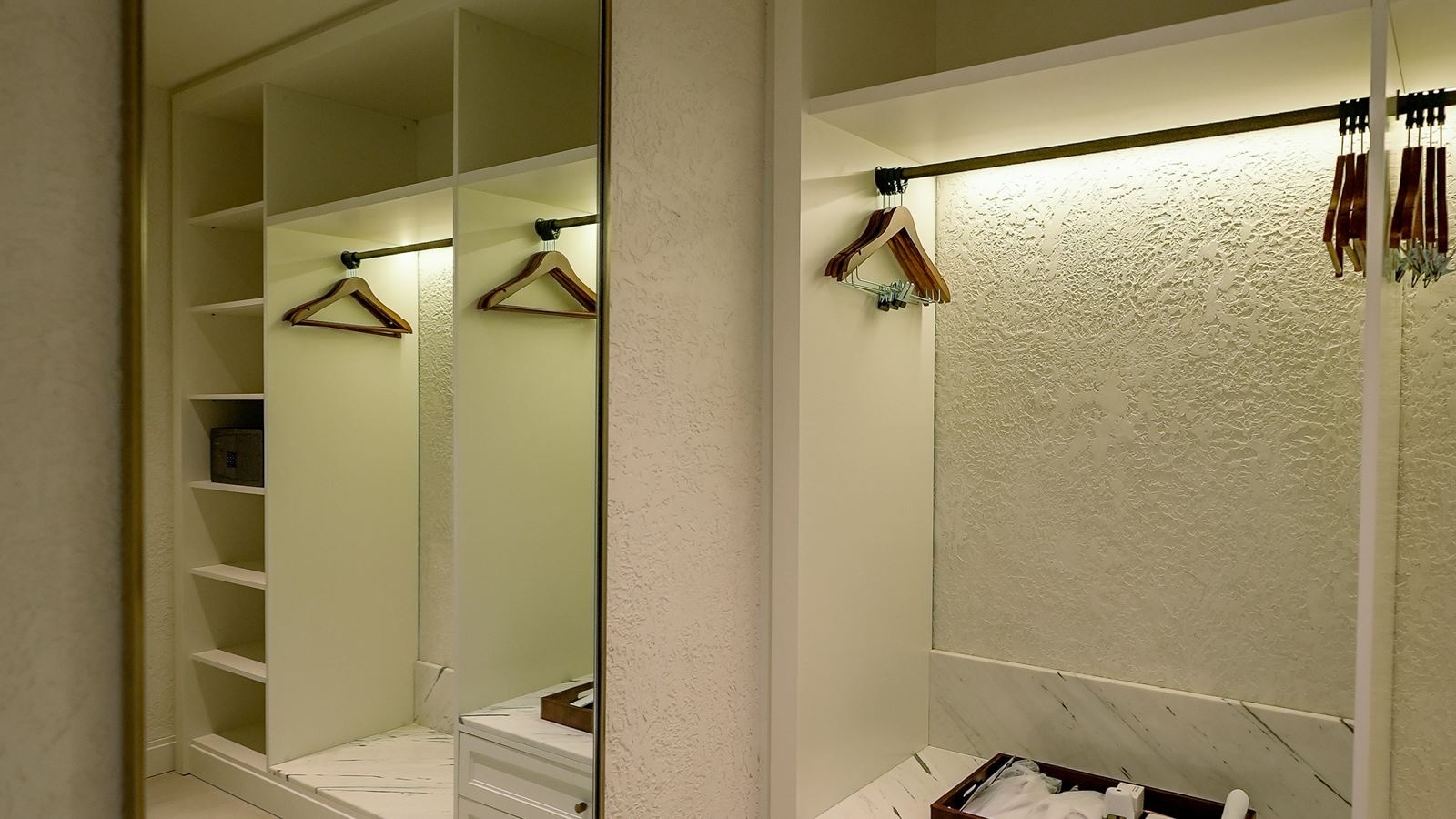 rooms-jacuzzi-suite