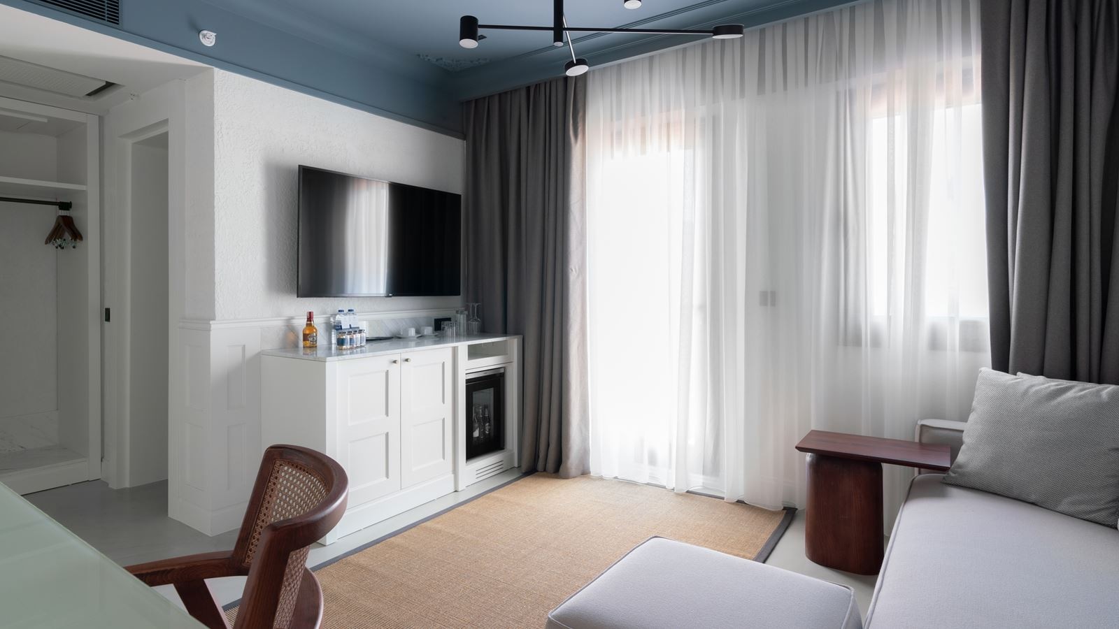 rooms-jacuzzi-suite