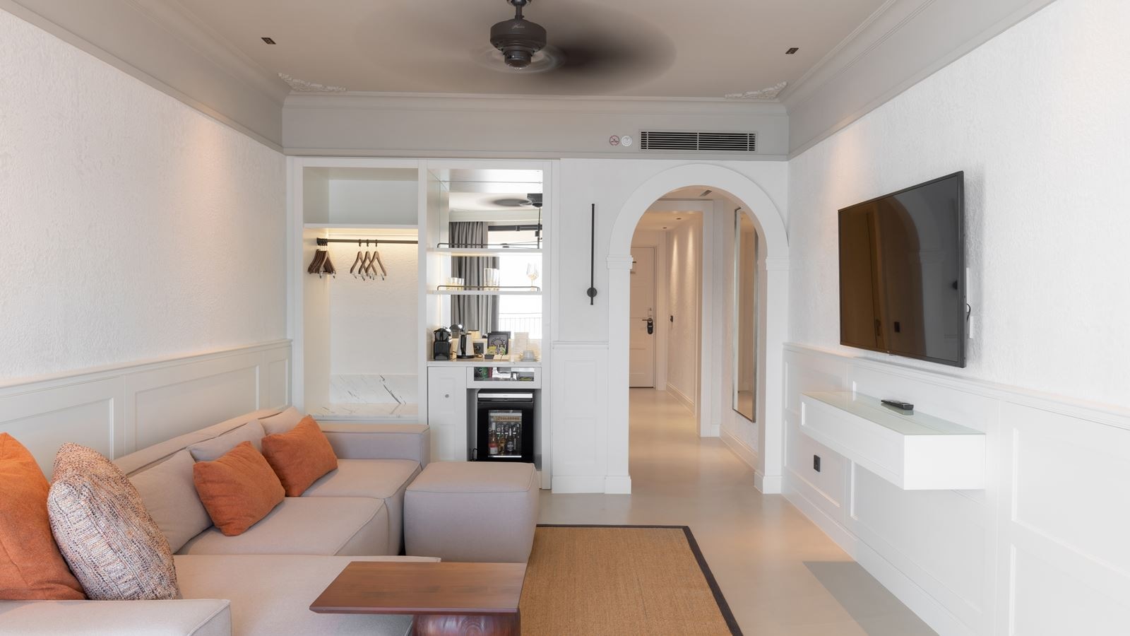 rooms-pool-suite