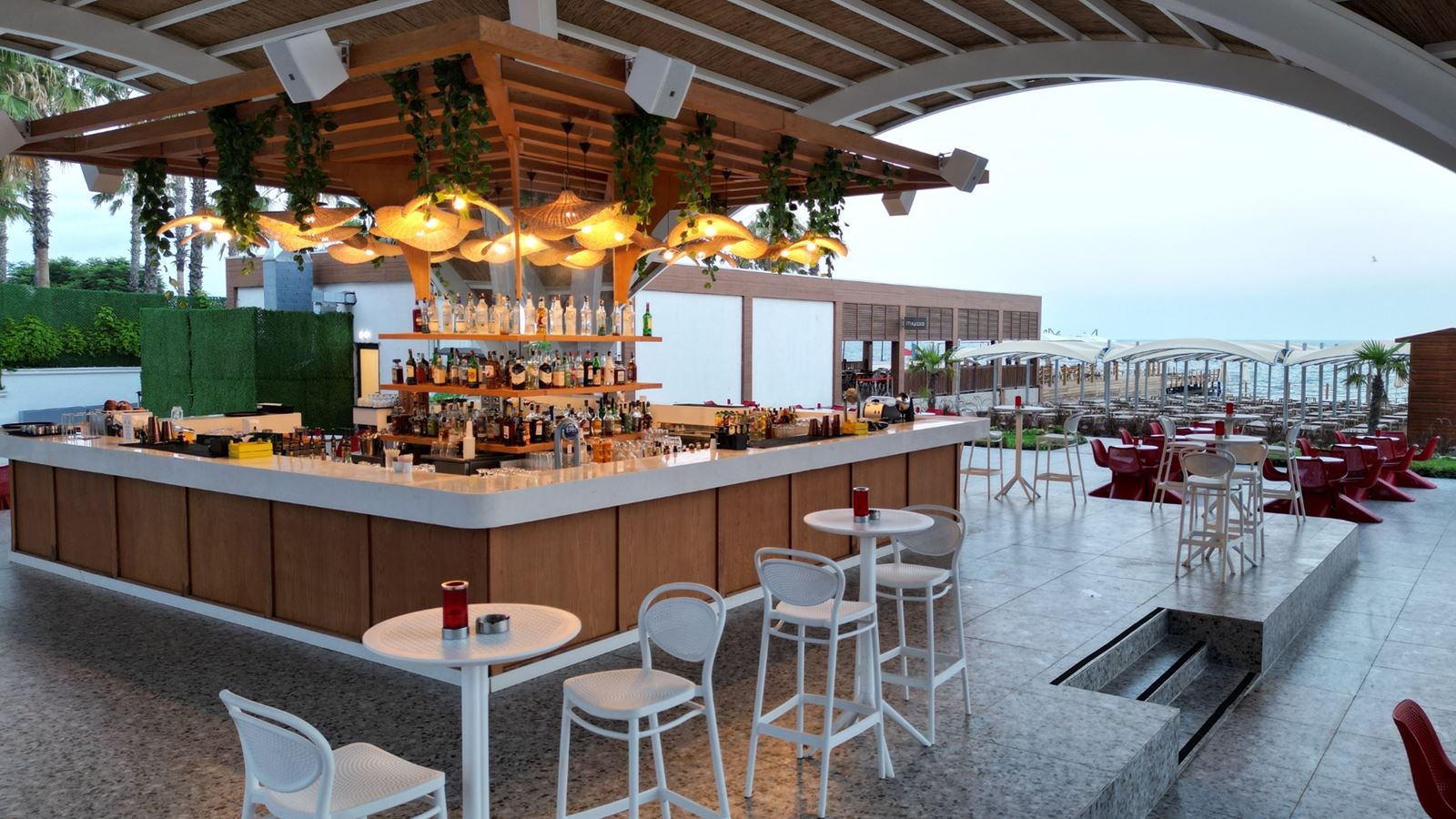 bars-piha-pool-bar