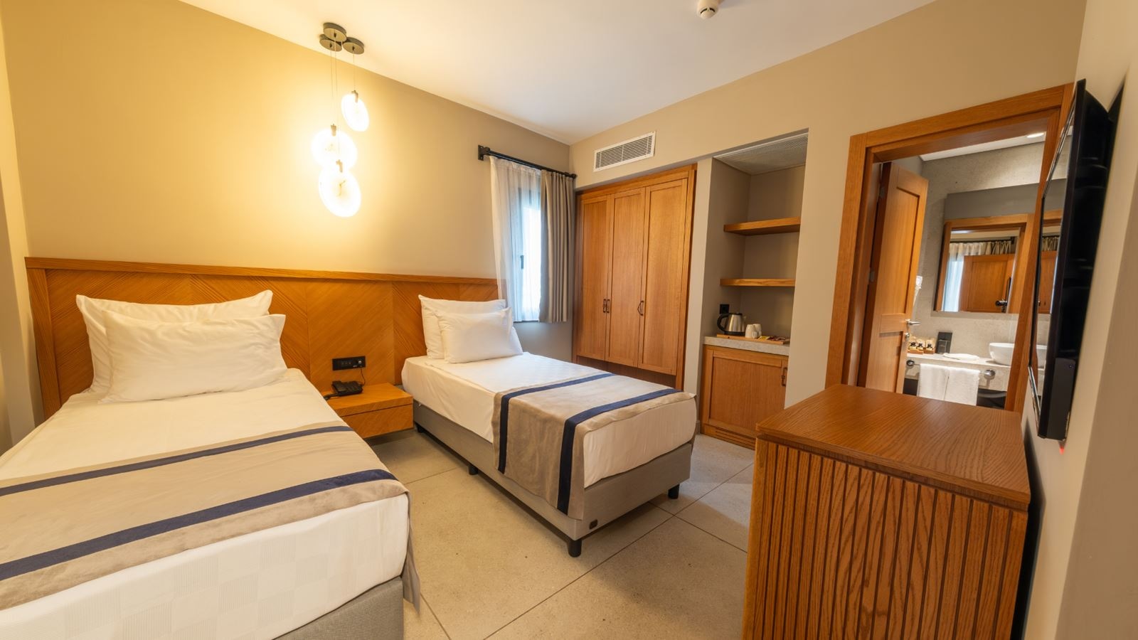 rooms-family-suite