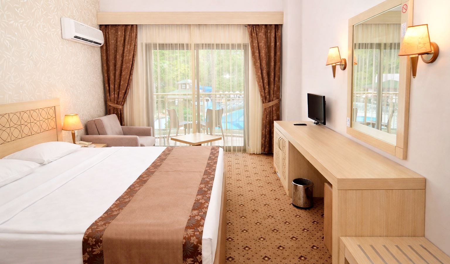 rooms-standard-room