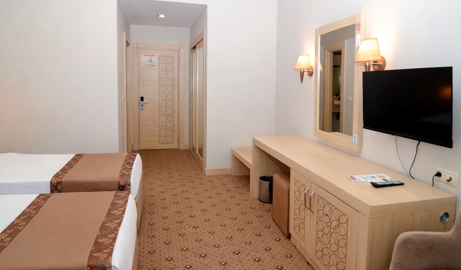 rooms-standard-room