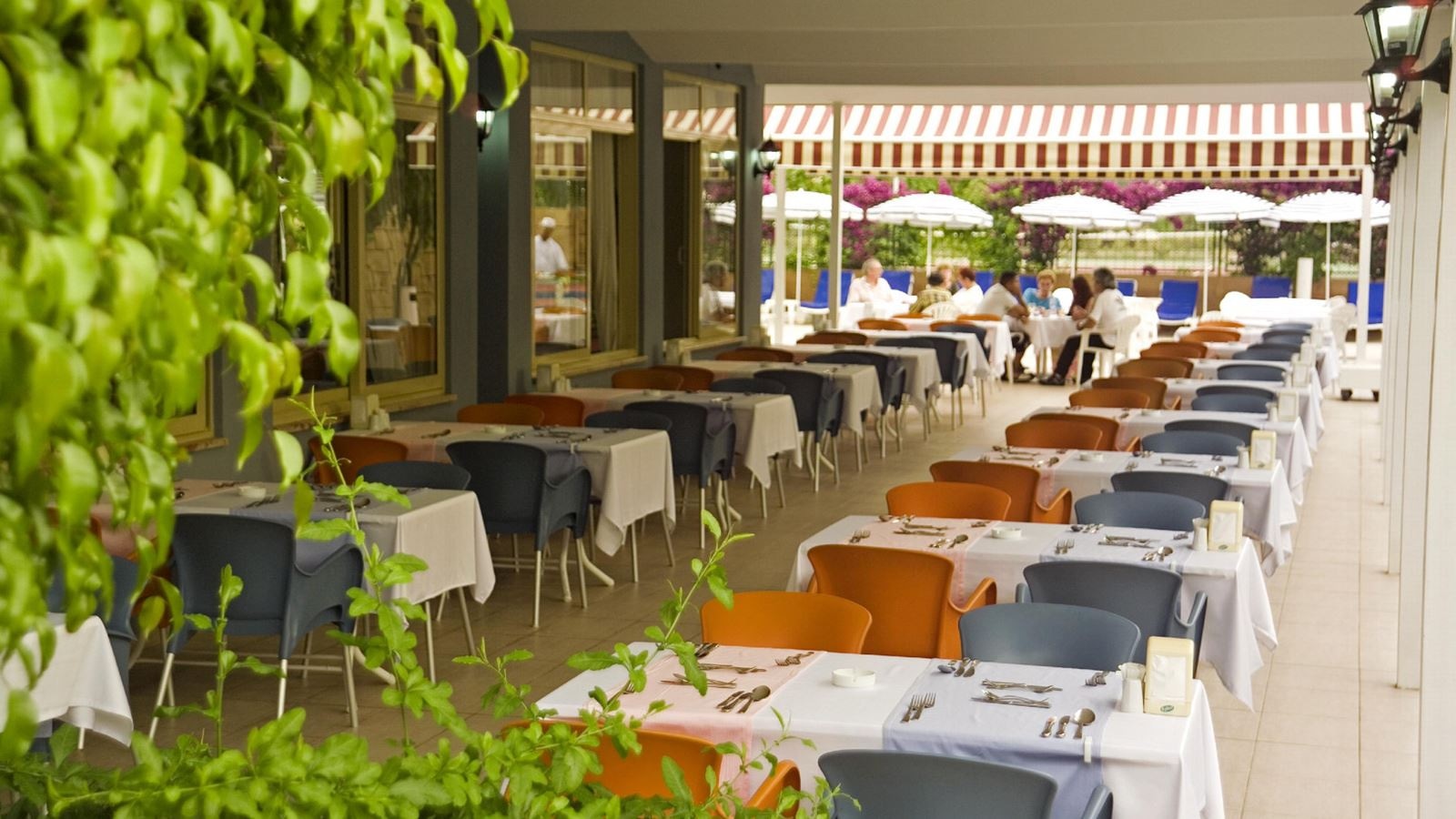restaurants-restaurants