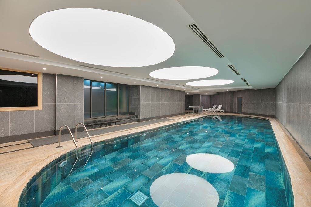 pools-indoor-pool