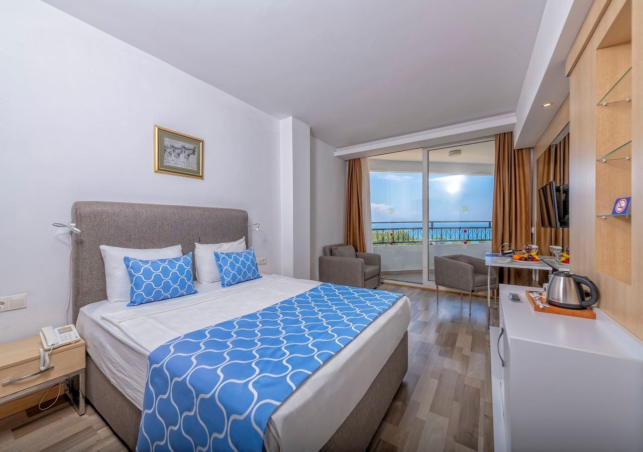 rooms-main-building-sea-view-room