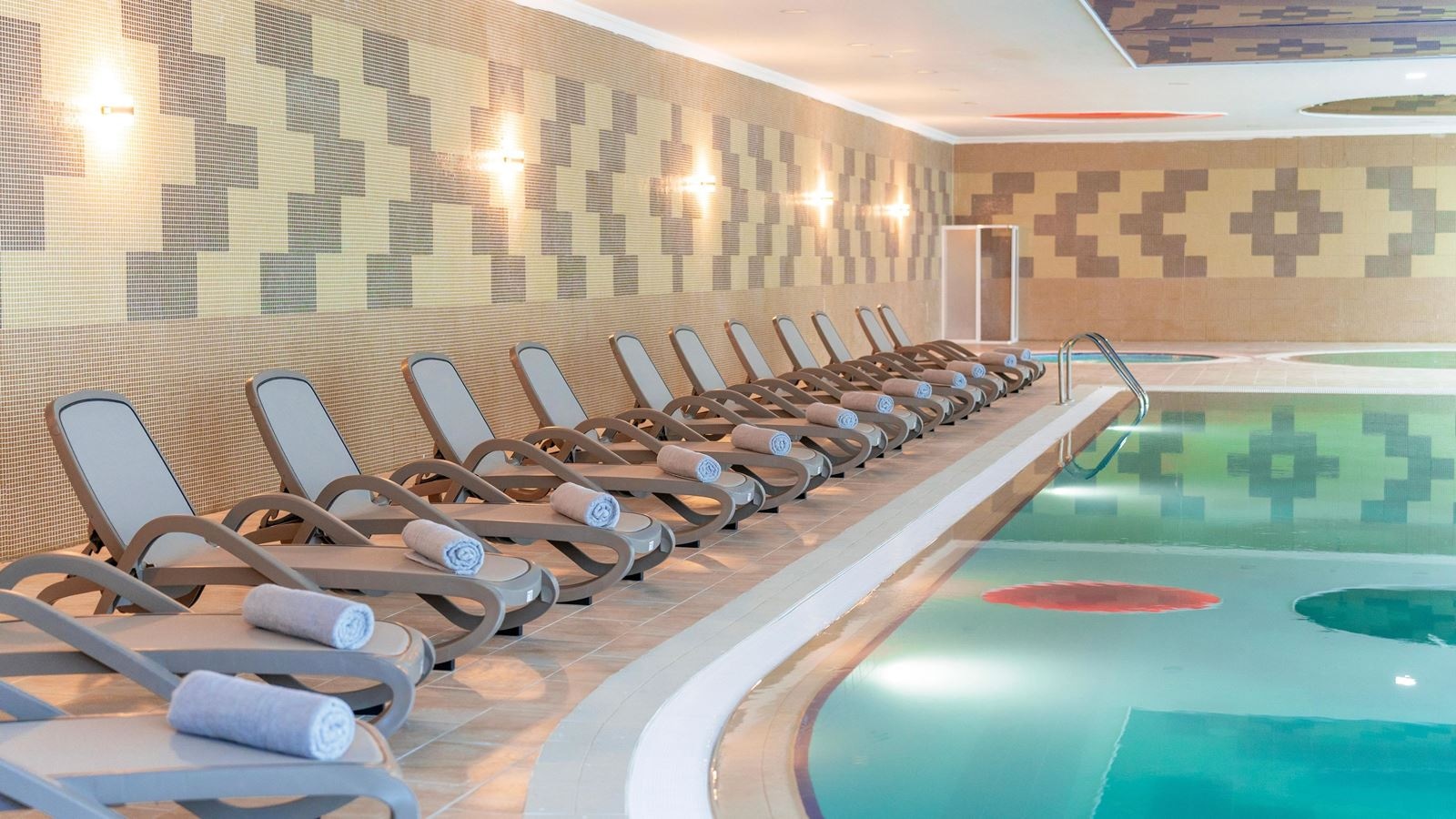 pools-indoor-pool