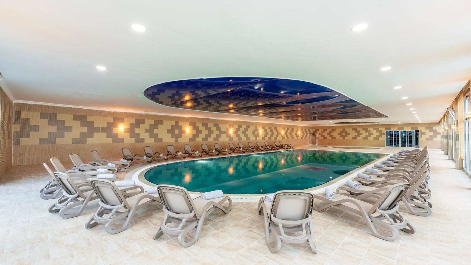 pools-indoor-pool