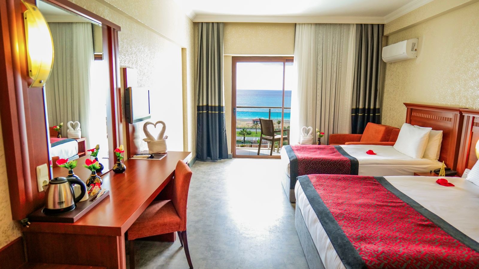 rooms-standard-side-sea-view