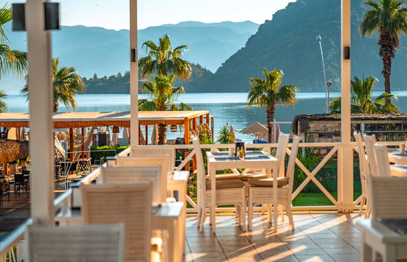 restaurants-main-building