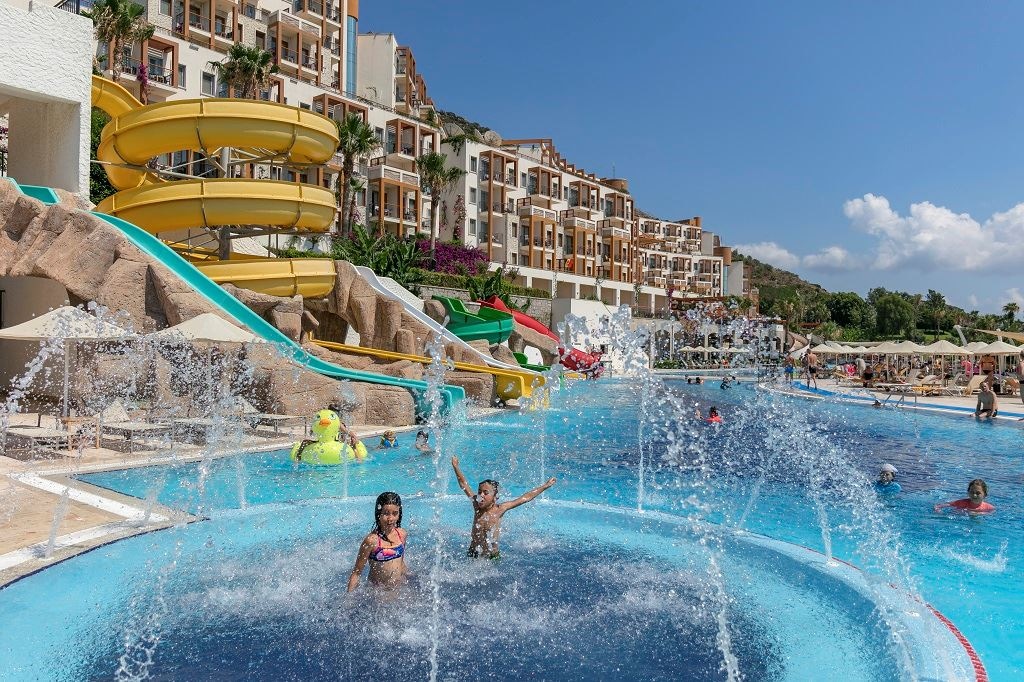 pools-outdoor-childrens-pool