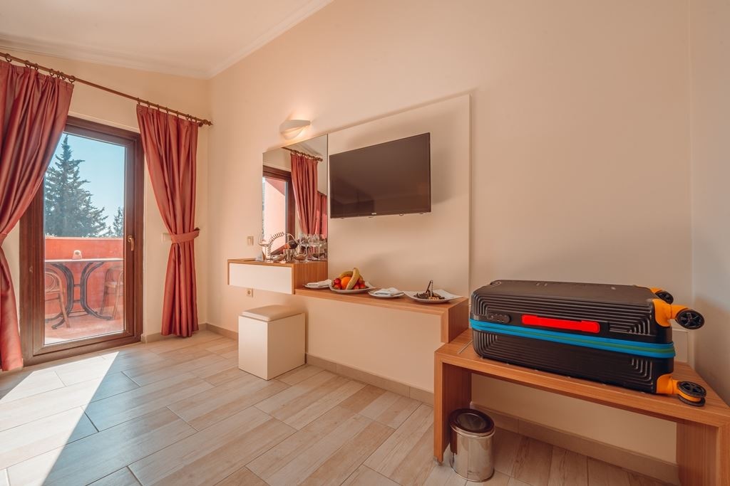 rooms-standard-room-with-jacuzzi