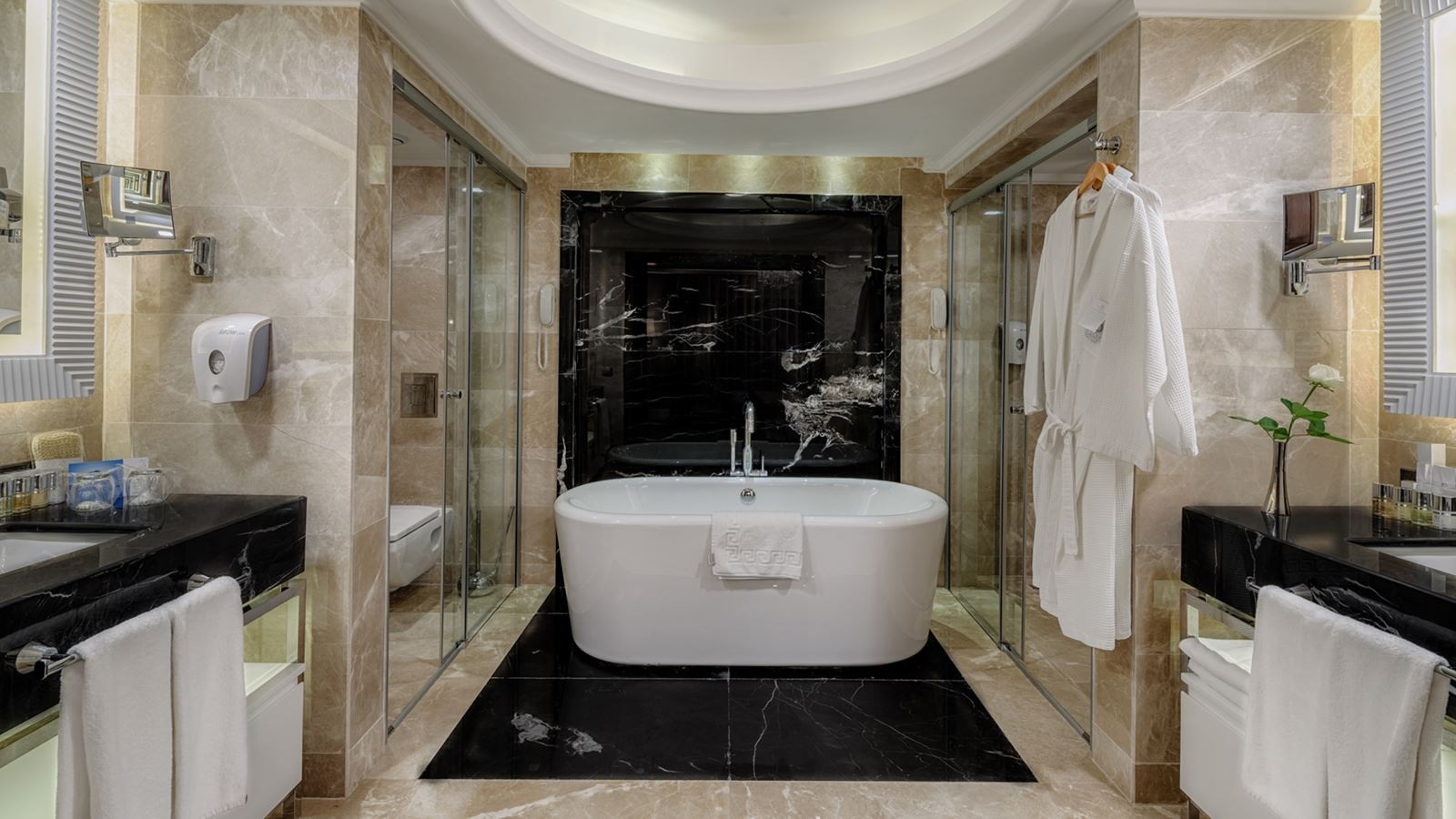 rooms-royal-suite