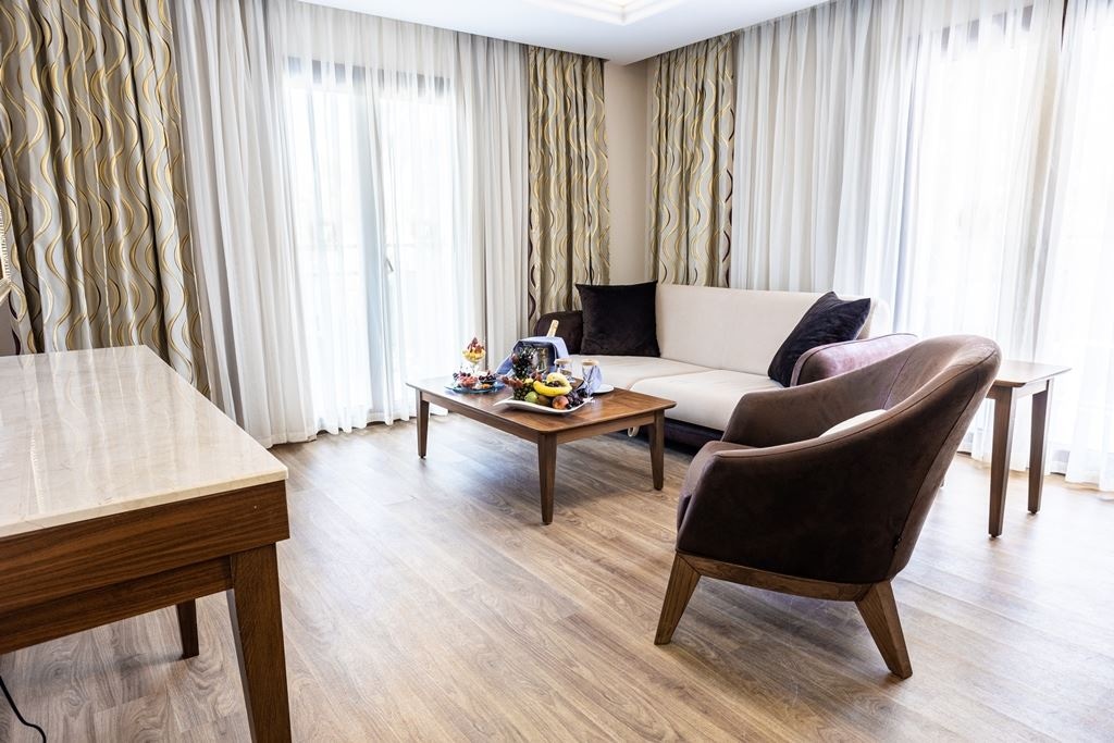 rooms-garden-deluxe-suit