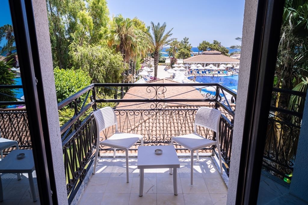 rooms-garden-deluxe-suit