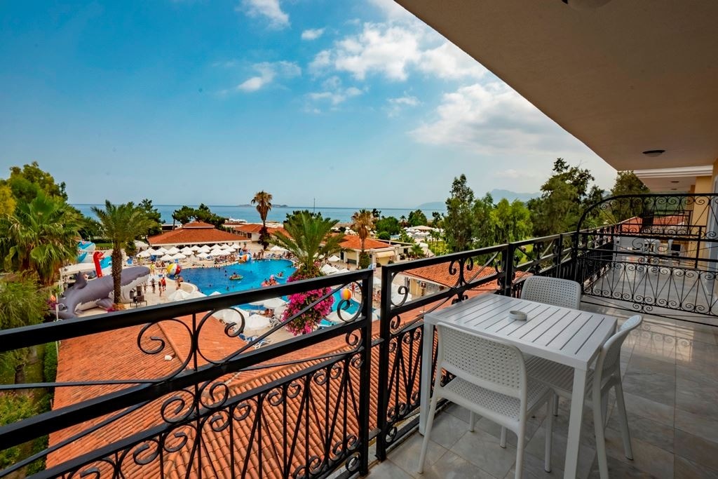 rooms-garden-deluxe-suit