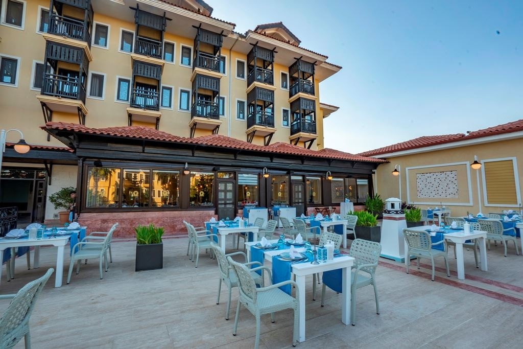 restaurants-aqua-blue-ala-carte