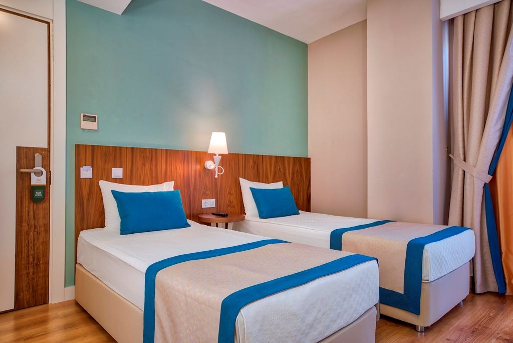 rooms-economy-room