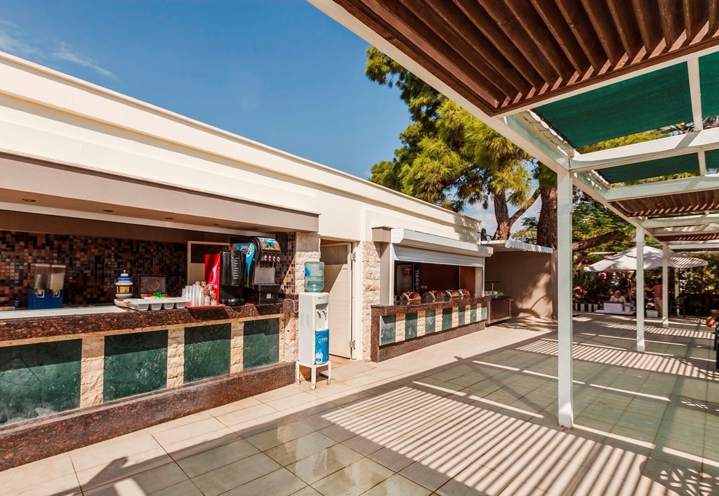 bars-beach-snack-bar