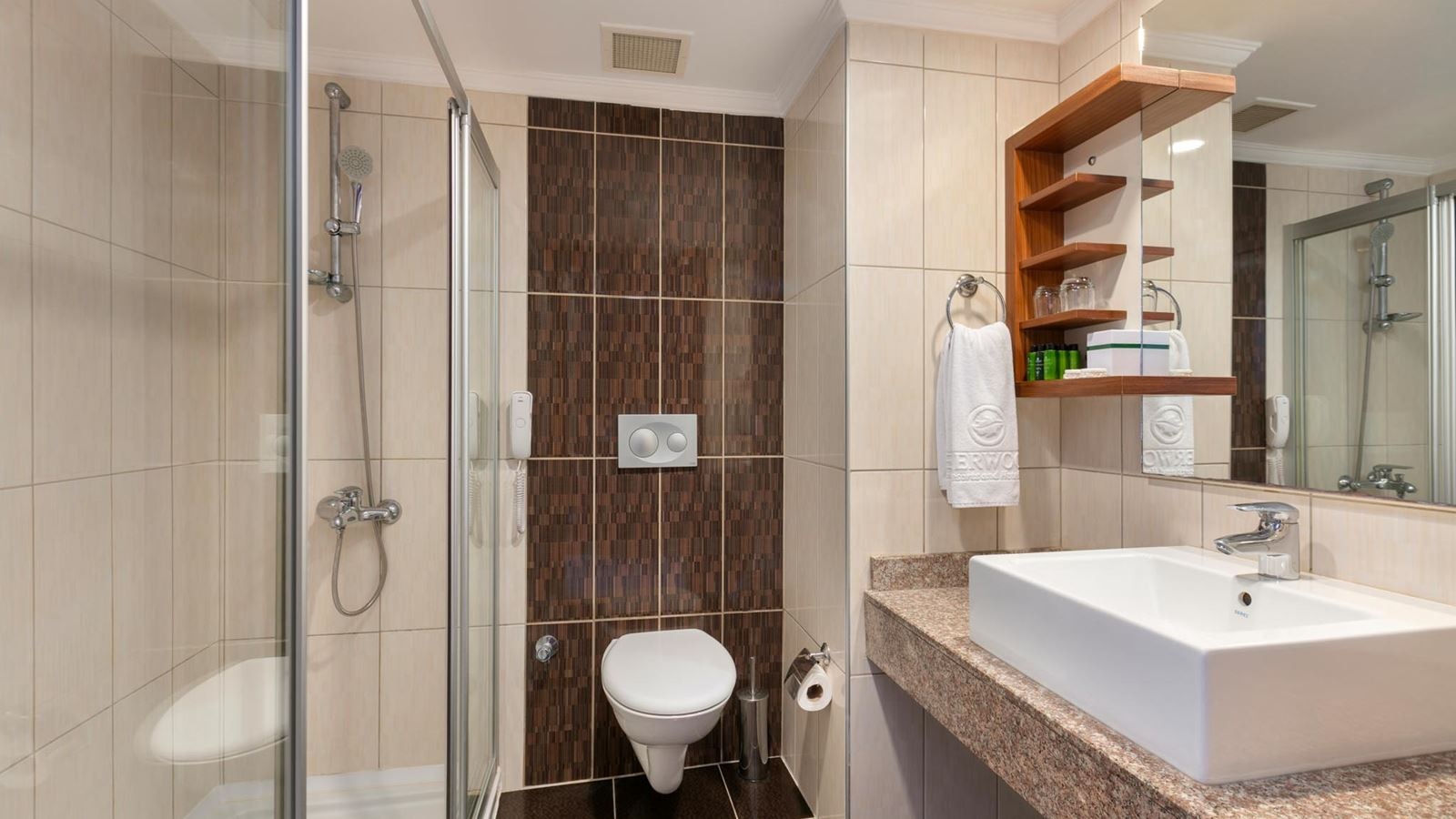 rooms-junior-family-room