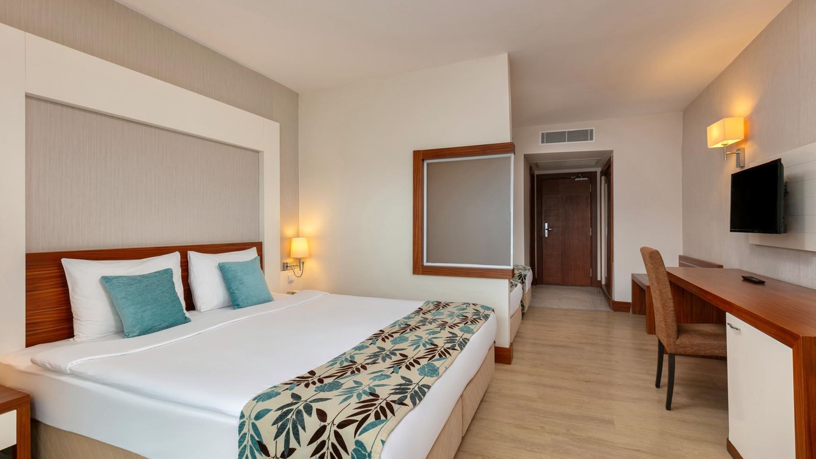 rooms-junior-family-room